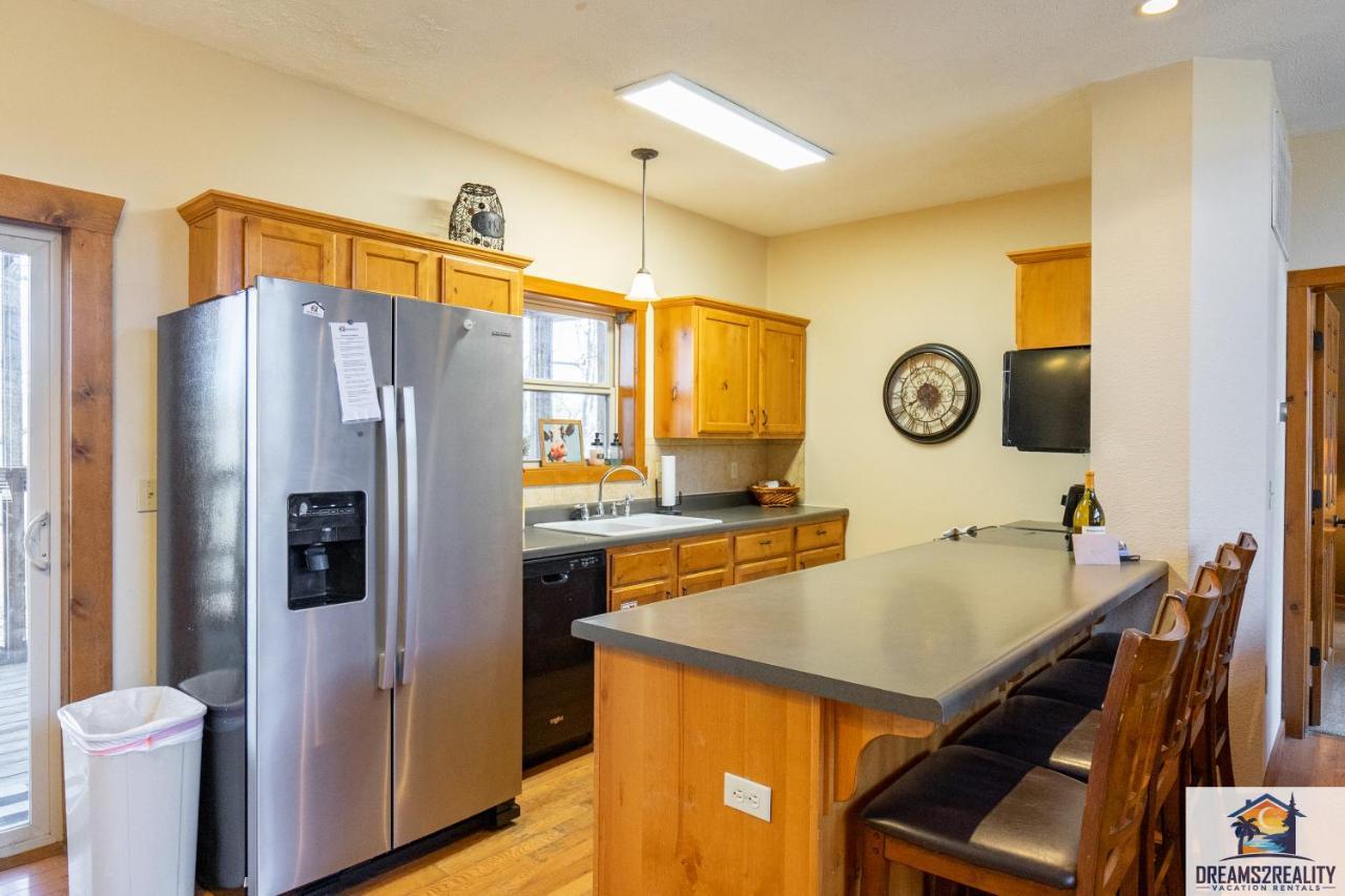 Forest Heights Lodge - 6Br - Pool Table - Near Silver Dollar City - Free Tickets Included Branson Luaran gambar