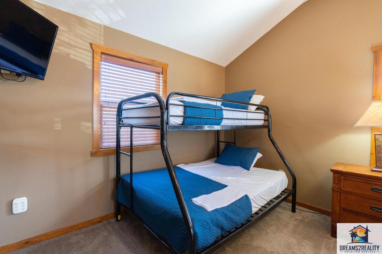 Forest Heights Lodge - 6Br - Pool Table - Near Silver Dollar City - Free Tickets Included Branson Luaran gambar