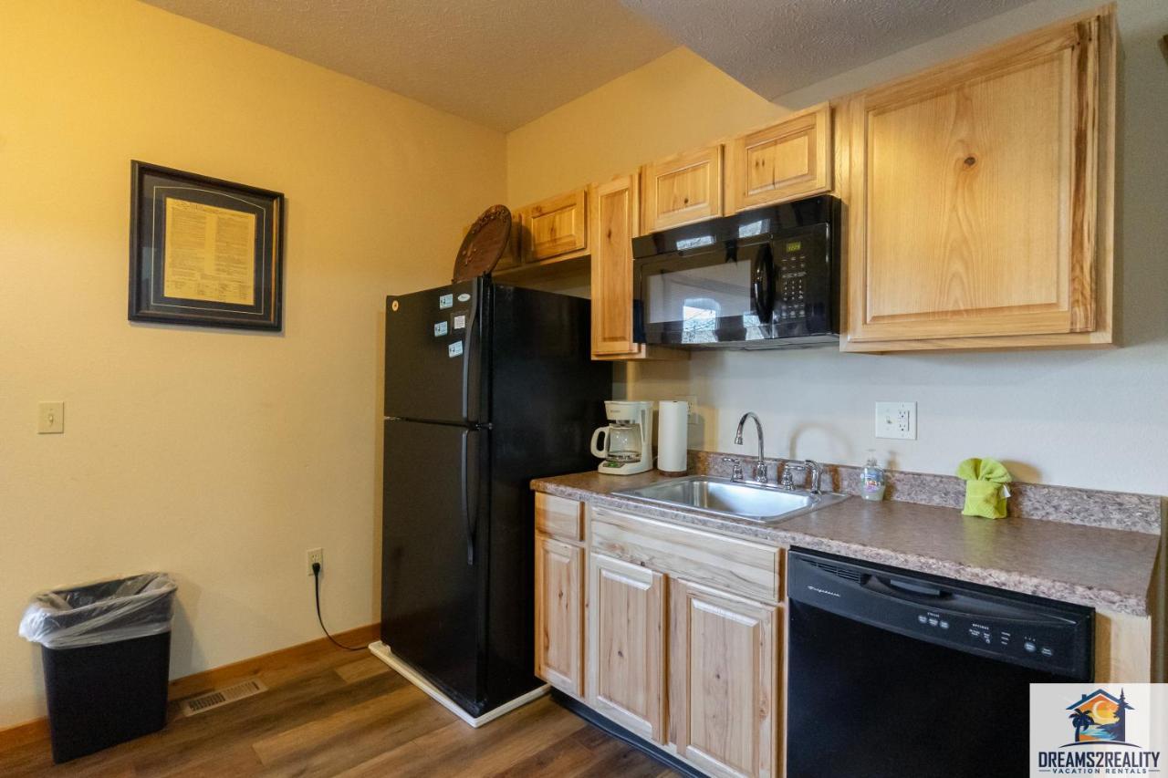 Forest Heights Lodge - 6Br - Pool Table - Near Silver Dollar City - Free Tickets Included Branson Luaran gambar