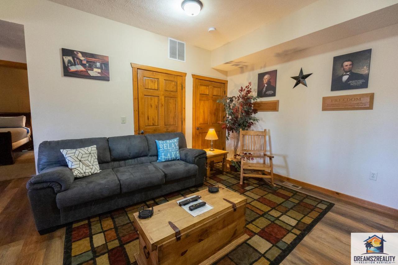 Forest Heights Lodge - 6Br - Pool Table - Near Silver Dollar City - Free Tickets Included Branson Luaran gambar