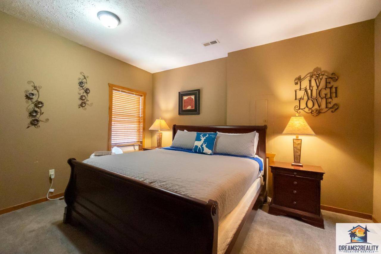 Forest Heights Lodge - 6Br - Pool Table - Near Silver Dollar City - Free Tickets Included Branson Luaran gambar