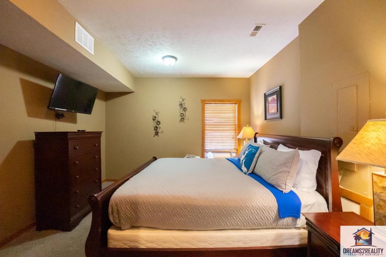 Forest Heights Lodge - 6Br - Pool Table - Near Silver Dollar City - Free Tickets Included Branson Luaran gambar